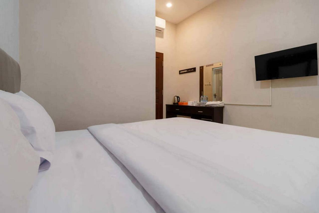 Reddoorz At Seindo Hotel Medan Sunggal Екстер'єр фото