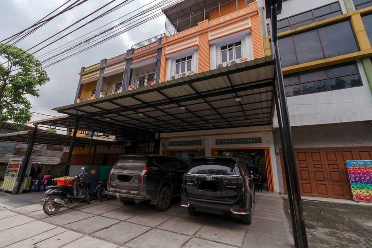 Reddoorz At Seindo Hotel Medan Sunggal Екстер'єр фото