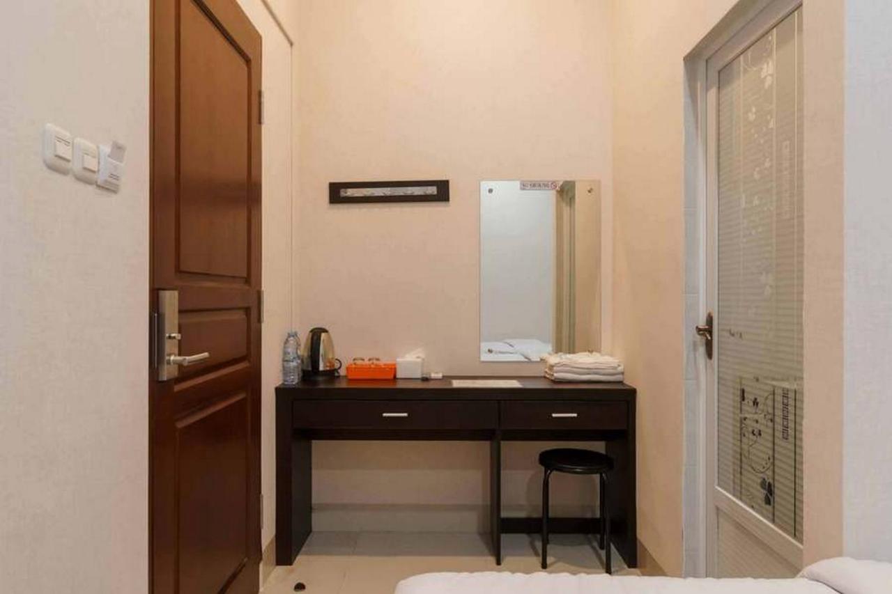Reddoorz At Seindo Hotel Medan Sunggal Екстер'єр фото